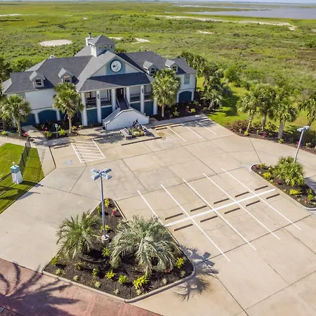 Harborwalk Lodge